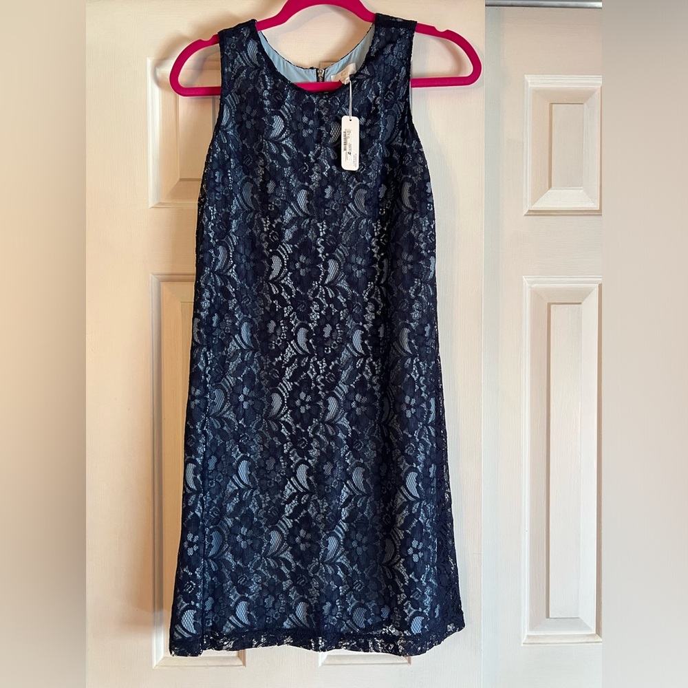 Francesca’s size small navy and light blue lace short dress.
